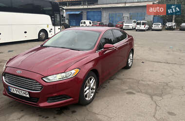 Седан Ford Fusion 2012 в 