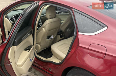 Седан Ford Fusion 2012 в 