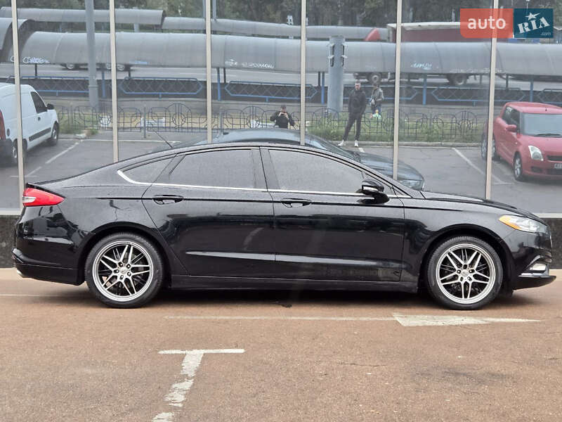 Седан Ford Fusion 2017 в Києві