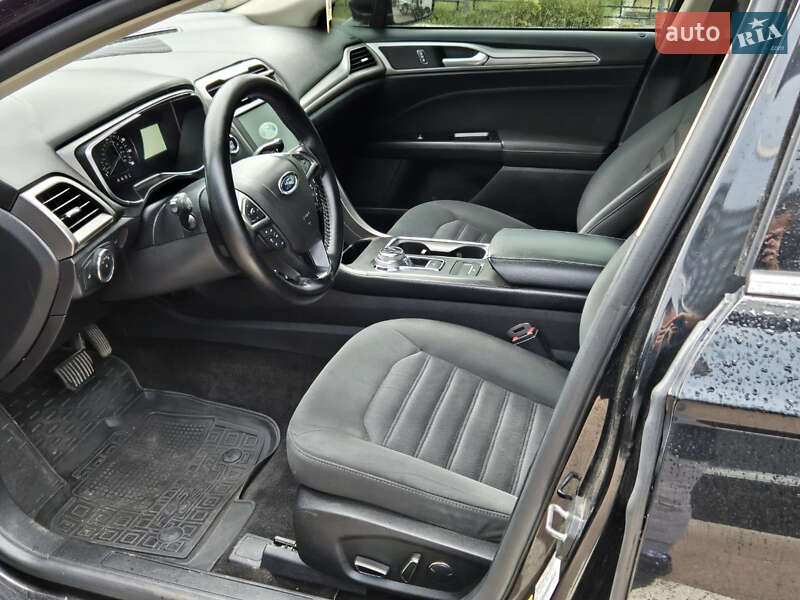 Седан Ford Fusion 2017 в Києві