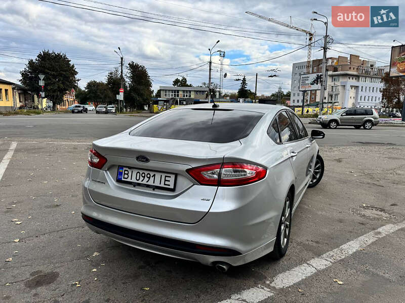Седан Ford Fusion 2013 в Полтаві