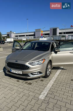 Седан Ford Fusion 2017 в 
