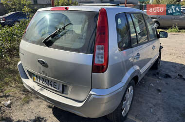 Хэтчбек Ford Fusion 2010 в 