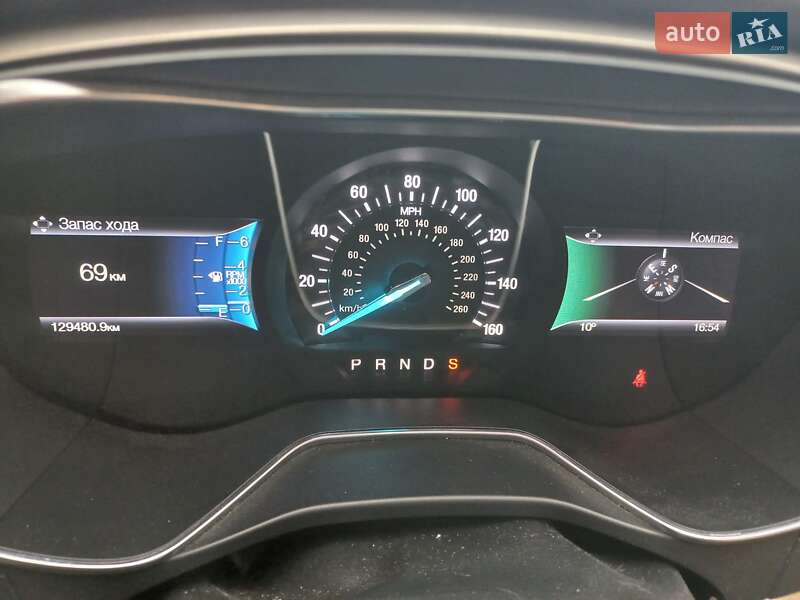 Седан Ford Fusion 2016 в Ровно