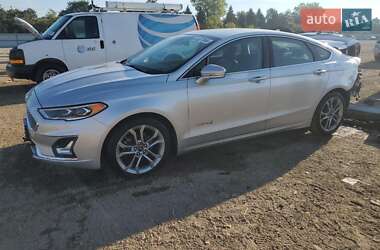 Ford Fusion 2019