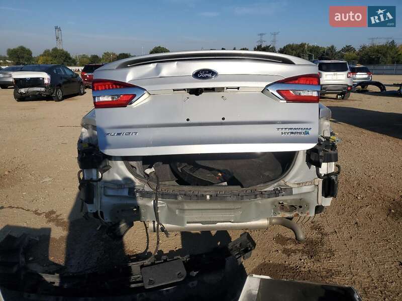 Седан Ford Fusion 2019 в Львові
