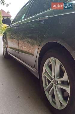 Седан Ford Fusion 2013 в 