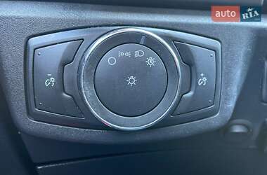 Седан Ford Fusion 2017 в 
