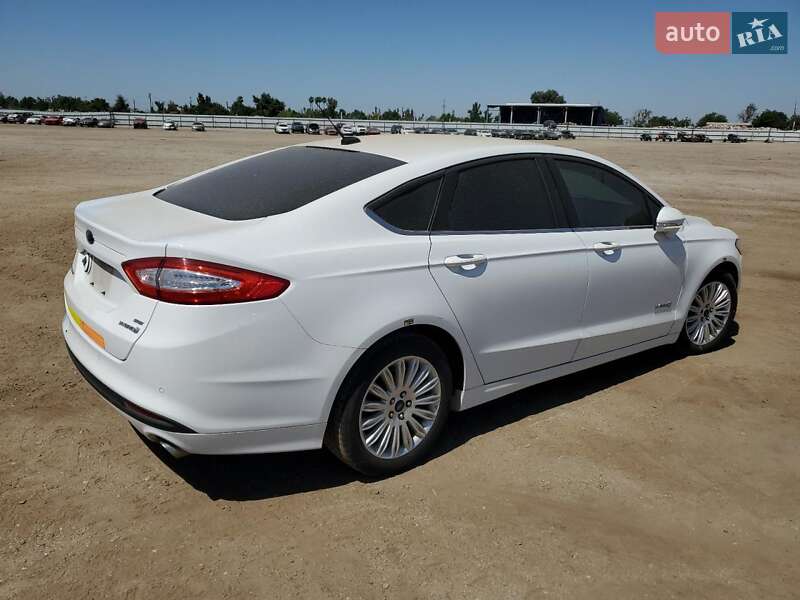 Седан Ford Fusion 2016 в Хмельницком