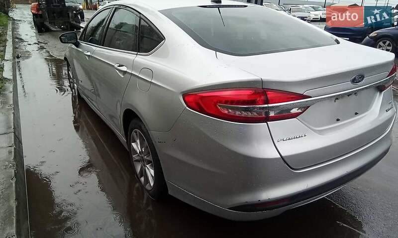 Седан Ford Fusion 2017 в Львове