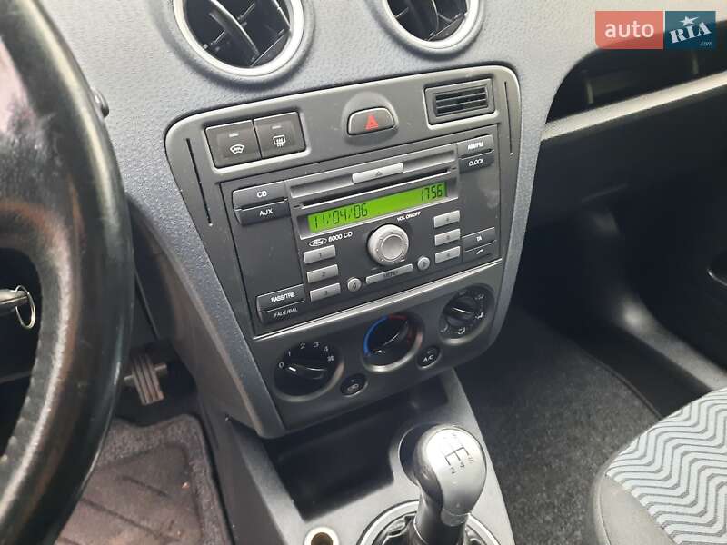 Хэтчбек Ford Fusion 2006 в Полтаве фото 20 Хэтчбек Ford Fusion 2006 в Полтаве