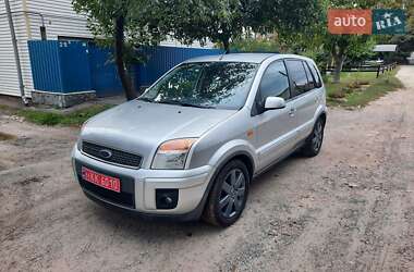 Хэтчбек Ford Fusion 2006 в 