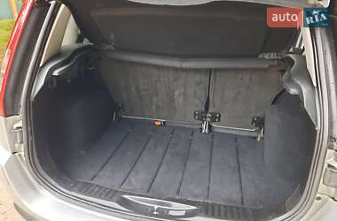 Хэтчбек Ford Fusion 2006 в 