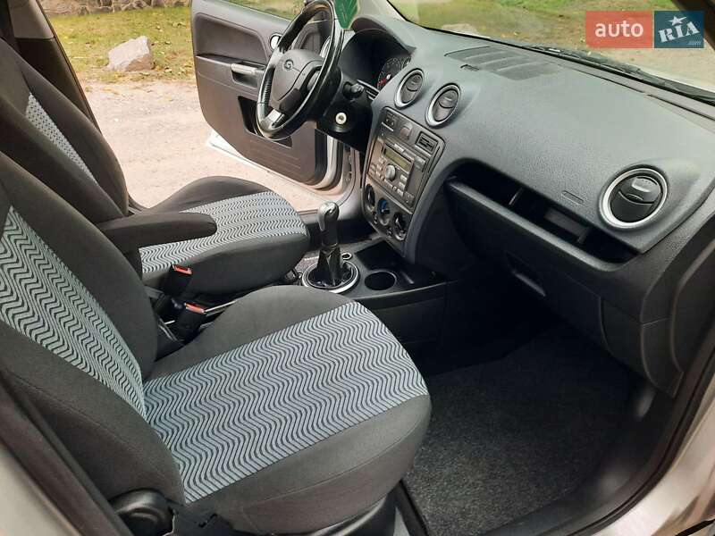 Хэтчбек Ford Fusion 2006 в Полтаве фото 68 Хэтчбек Ford Fusion 2006 в Полтаве