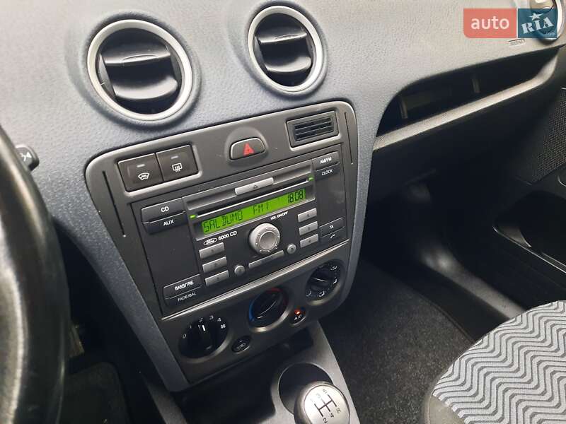 Хэтчбек Ford Fusion 2006 в Полтаве фото 97 Хэтчбек Ford Fusion 2006 в Полтаве