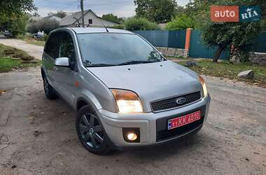 Хэтчбек Ford Fusion 2006 в 