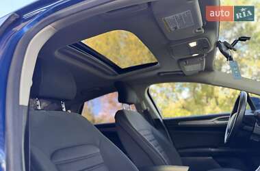 Седан Ford Fusion 2017 в 