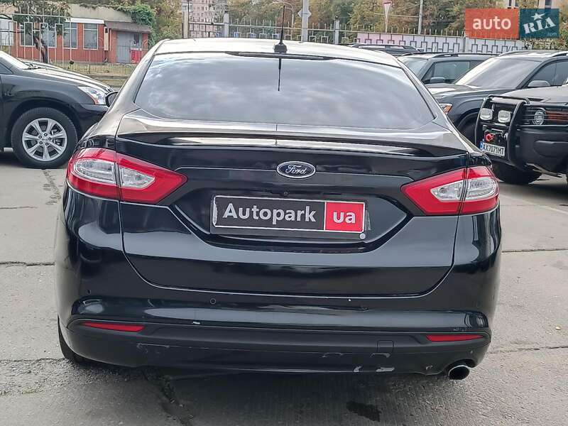 Седан Ford Fusion 2013 в Харькове