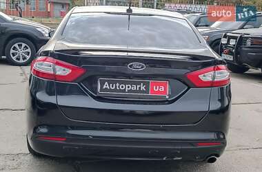 Седан Ford Fusion 2013 в 