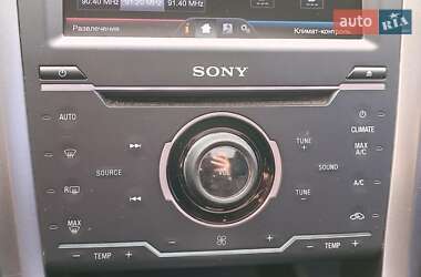 Седан Ford Fusion 2013 в 