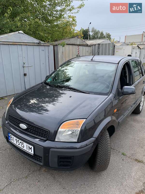 Хэтчбек Ford Fusion 2006 в Кременчуге