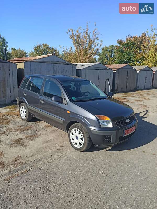 Хэтчбек Ford Fusion 2006 в Кременчуге