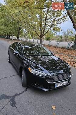 Седан Ford Fusion 2013 в 