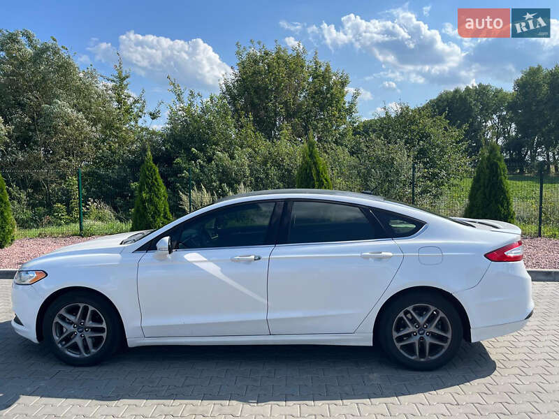 Седан Ford Fusion 2013 в Житомирі