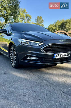 Седан Ford Fusion 2016 в 