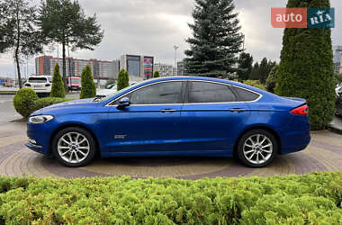 Седан Ford Fusion 2016 в 