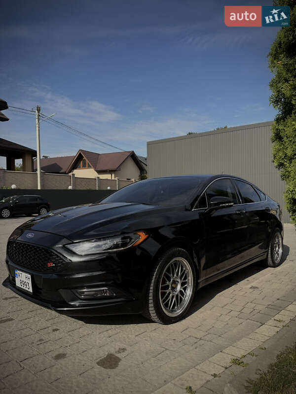 Седан Ford Fusion 2016 в Ивано-Франковске