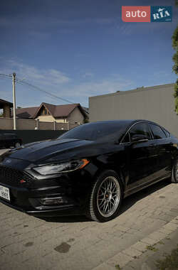 Седан Ford Fusion 2016 в 