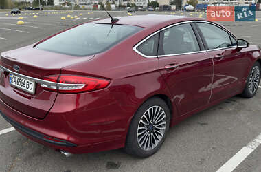 Седан Ford Fusion 2016 в 