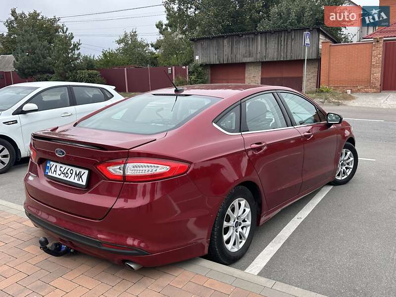Седан Ford Fusion 2015 в Киеве