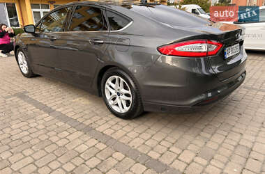 Седан Ford Fusion 2015 в 
