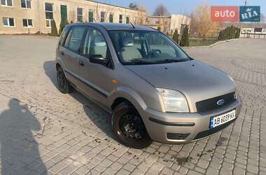 Хетчбек Ford Fusion 2004 в 