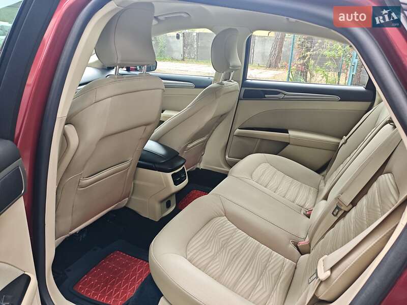 Седан Ford Fusion 2015 в Києві