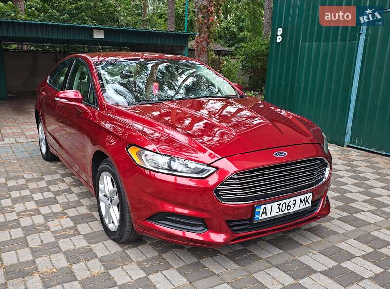 Седан Ford Fusion 2015 в Києві