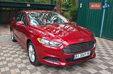 Седан Ford Fusion 2015 в 