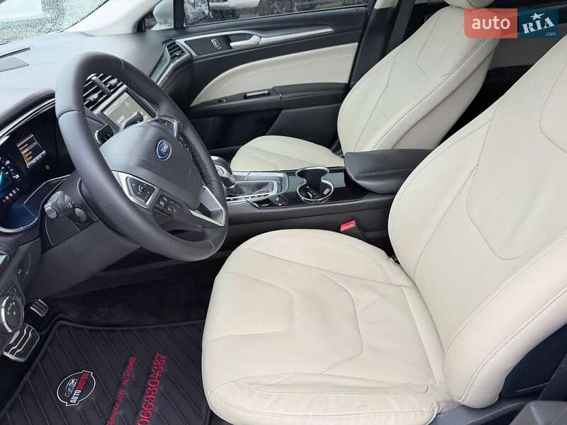 Седан Ford Fusion 2015 в Харькове