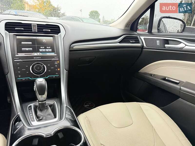Седан Ford Fusion 2015 в Харькове