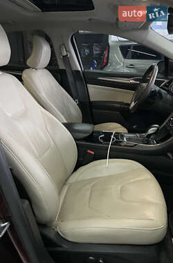 Седан Ford Fusion 2015 в 