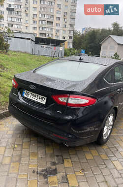 Седан Ford Fusion 2015 в 
