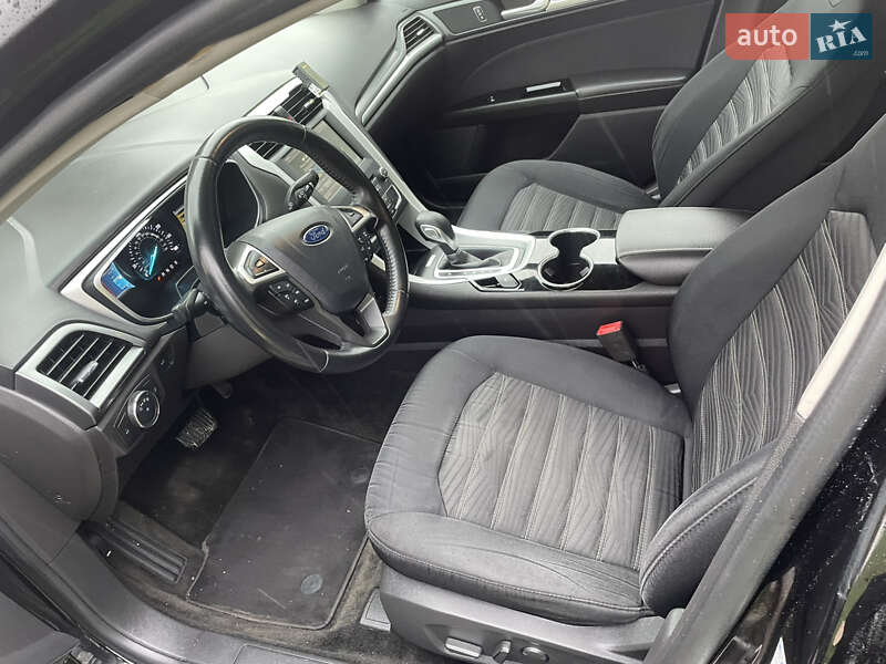 Седан Ford Fusion 2015 в Виннице