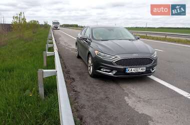 Седан Ford Fusion 2016 в 