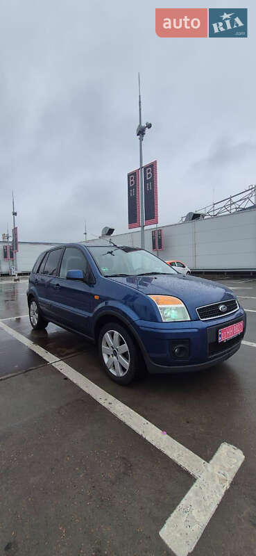 Хэтчбек Ford Fusion 2008 в 