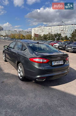 Седан Ford Fusion 2014 в 