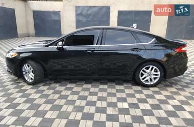 Седан Ford Fusion 2013 в 