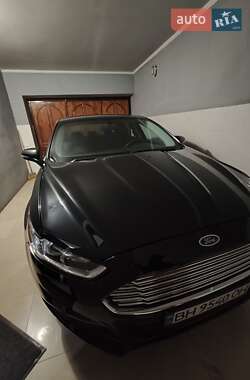 Седан Ford Fusion 2014 в 