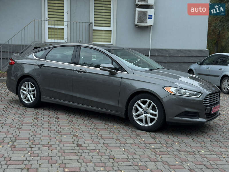 Седан Ford Fusion 2014 в Лубнах